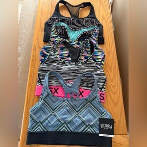 FOUR Victoria's Secret The Sports Bra One Is NWT All Size Medium